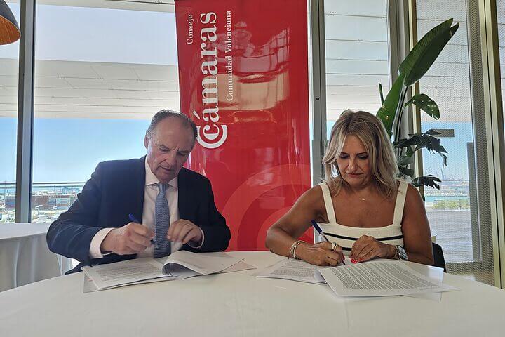 Turisme Comunitat Valenciana destina 600.000 euros al Consejo de Cámaras para impulsar la competitividad de empresas y destinos turísticos.