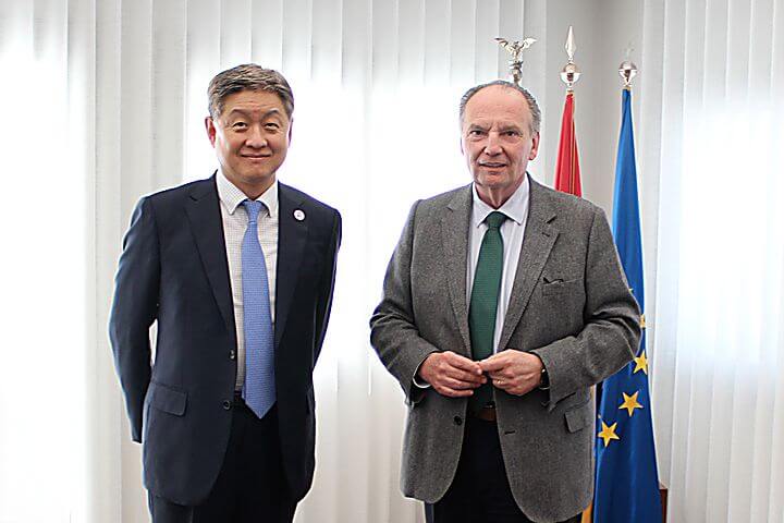 El embajador de Corea del Sur participa en una jornada en Cámara Valencia
