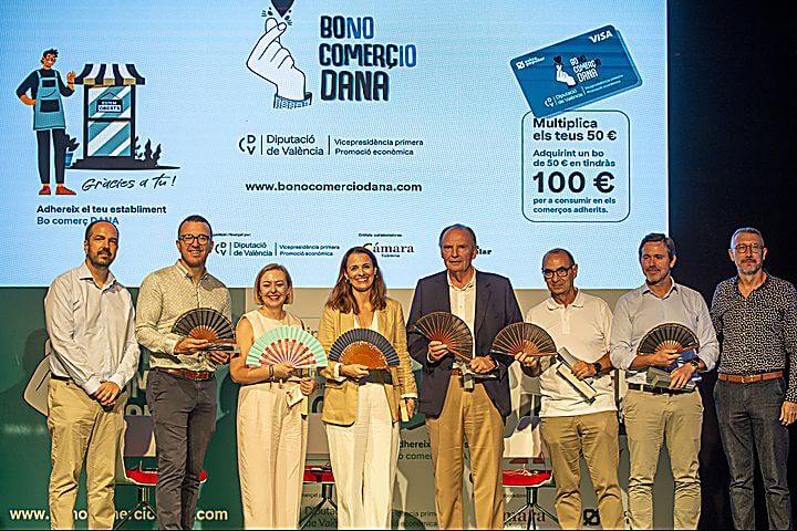 Los bonos comercio de la Diputación generarán 10 millones de euros en compras en 26 municipios de la Dana